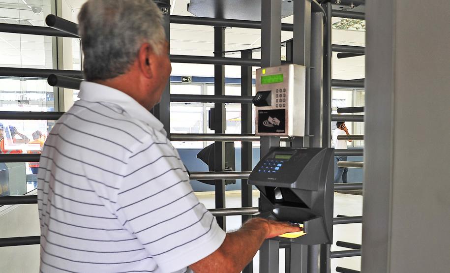 Trabalhadores que acessam o cais do Porto de Paranaguá precisam estar vacinados contra febre amarela