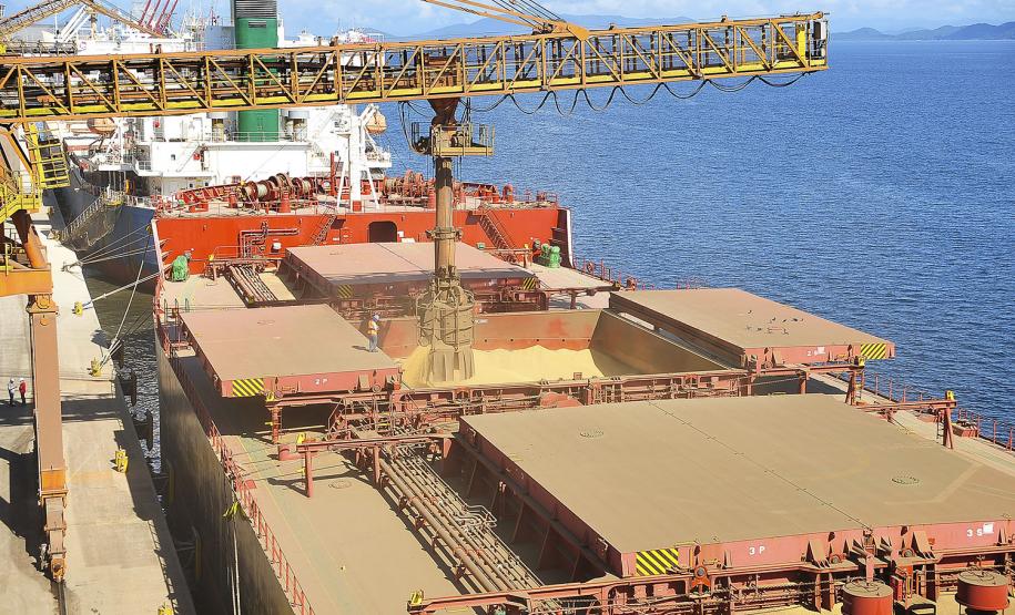 Movimentação do Porto de Paranaguá cresce o dobro da média nacional