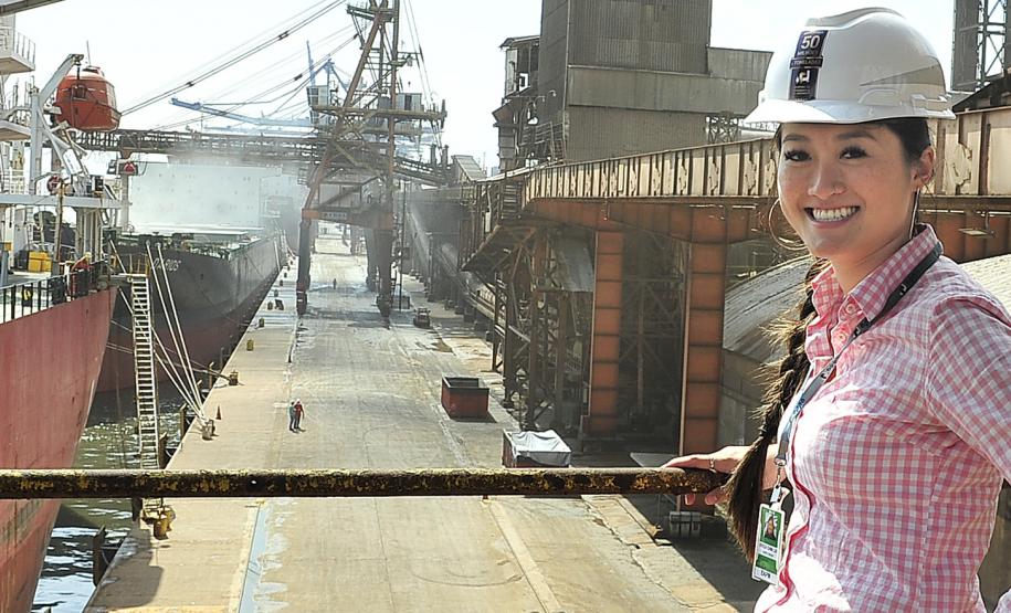 Atividade portuária tem cada vez mais participação de mulheres