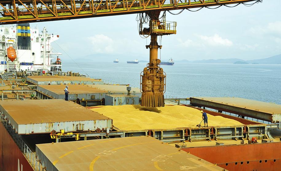 Porto de Paranaguá completa 83 anos com seu melhor desempenho