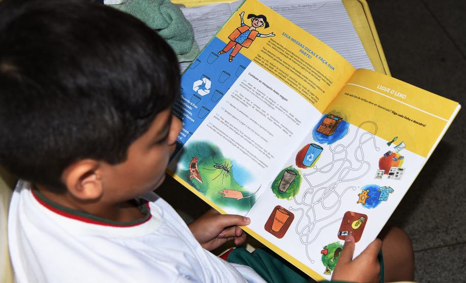 Almanaque Porto Sustentável chega às escolas do litoral do Paraná