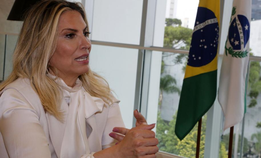 Cida repassa R$ 5,6 milhões a Paranaguá para combate a zoonoses