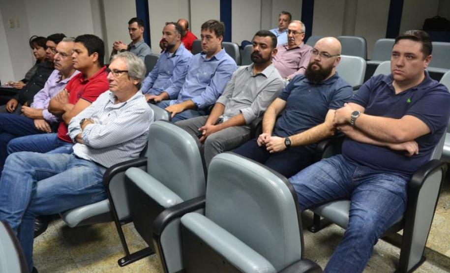 Investidores e administradores públicos se reúnem para conhecer projetos do Porto de Paranaguá