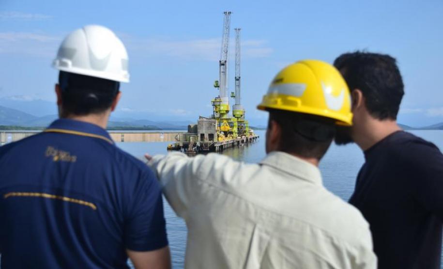 Investidores e administradores públicos se reúnem para conhecer projetos do Porto de Paranaguá