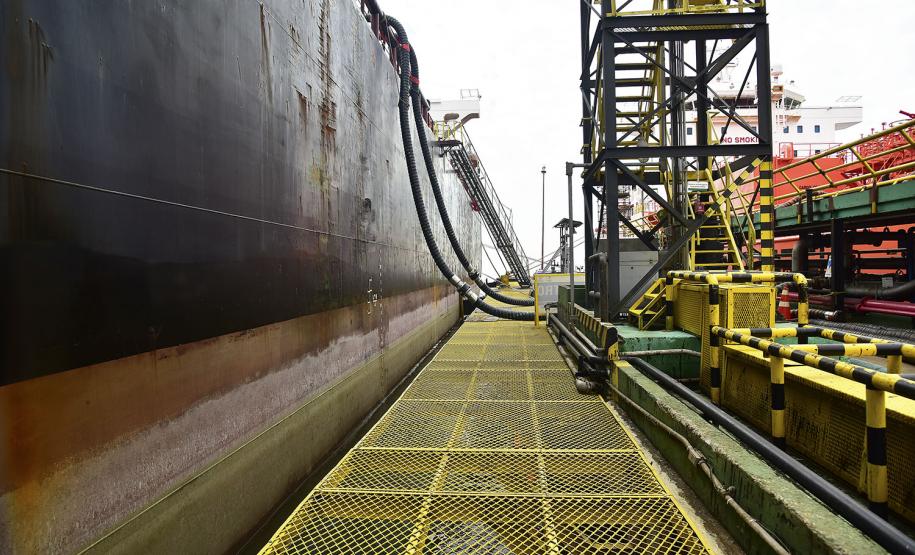 Começa a operar em Paranaguá novo Terminal de líquidos