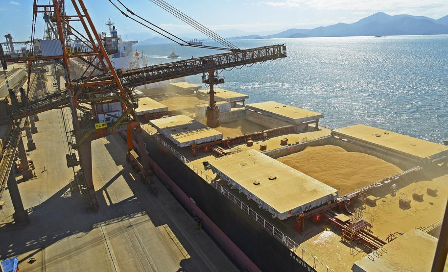 Porto de Paranaguá tem maior movimentação para o mês de setembro