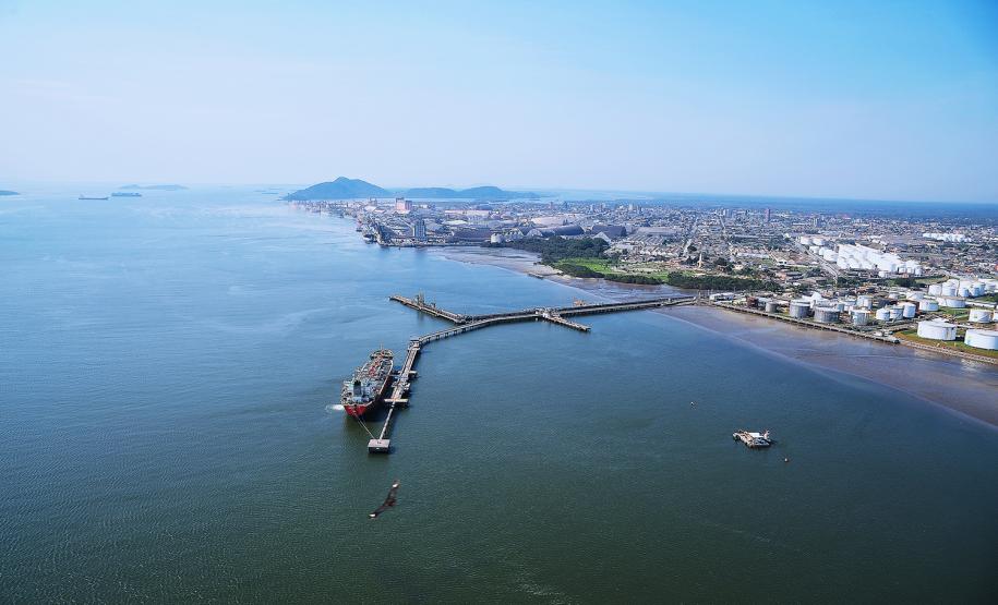 Empregos e tributos geram desenvolvimento de Paranaguá