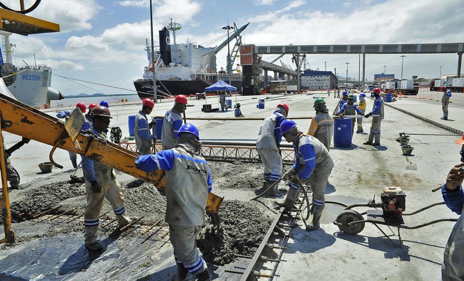 Portos do Paraná têm recorde de investimentos e obras