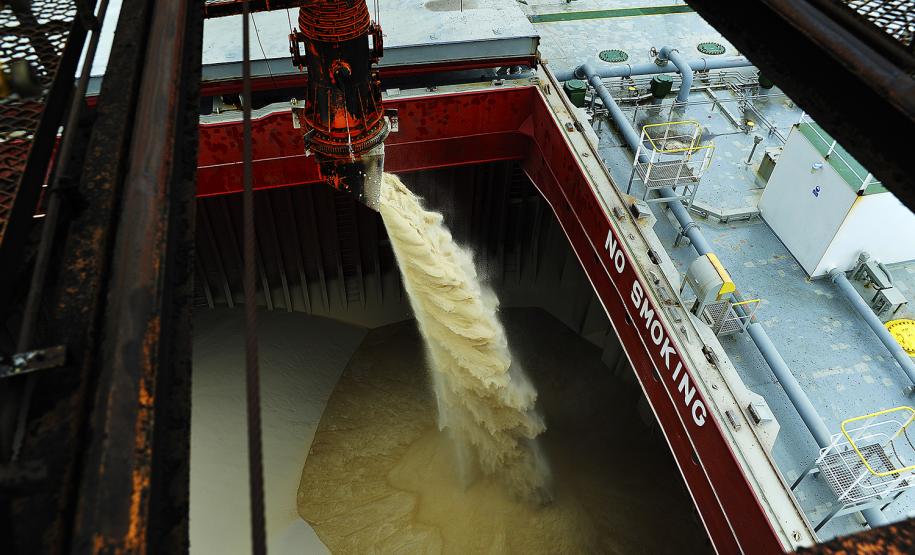 Porto de Paranaguá movimentou 48 milhões de toneladas em 2018