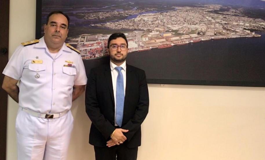 Parceria entre a Marinha e Portos do Paraná deve ampliar segurança na navegação