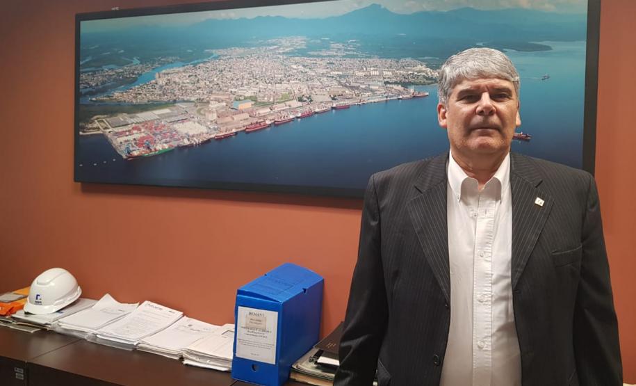 Rogério Amado Barzellay , diretor de engenharia e manutenção.