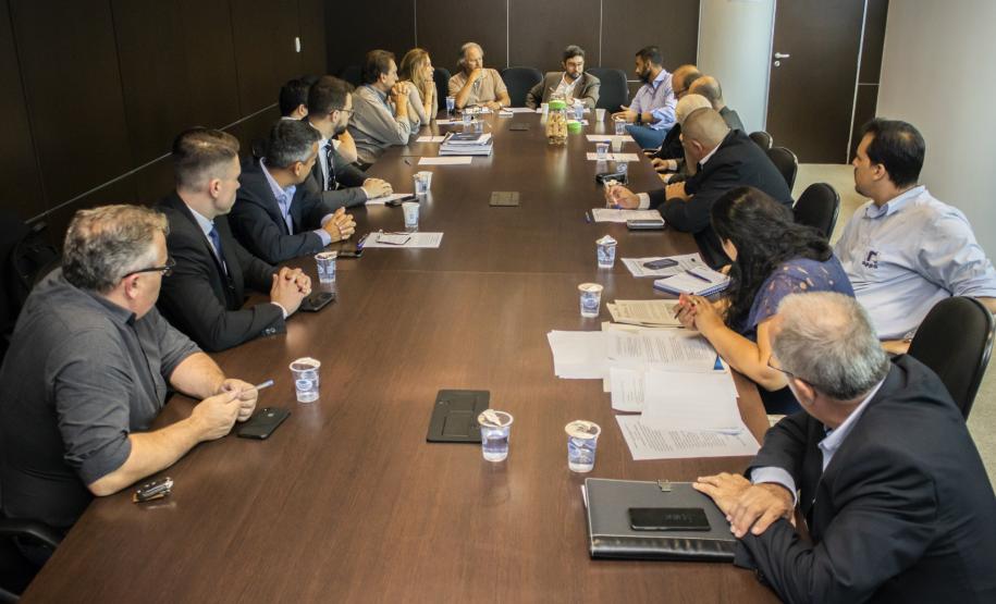 Nova diretoria executiva participa de reunião com Conselho de Administração
