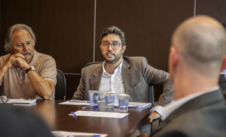 Nova diretoria executiva participa de reunião com Conselho de Administração