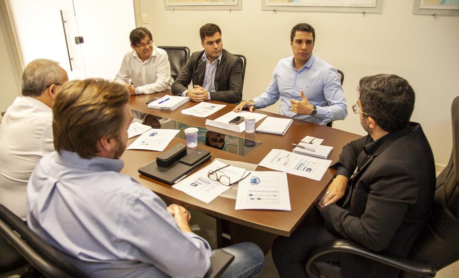 Portos do Paraná discutem melhorias no transporte ferroviário Portos do Paraná discutem melhorias no transporte ferroviário
