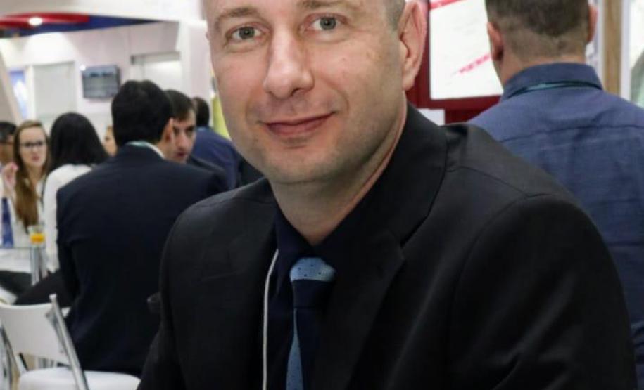 Diretor empresarial da Administração dos Portos do Paraná, André Piolli.