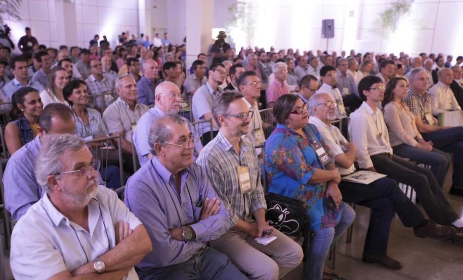 Portos do Paraná apresentam soluções para agronegócio brasileiro Portos do Paraná apresentam soluções para agronegócio brasileiro
