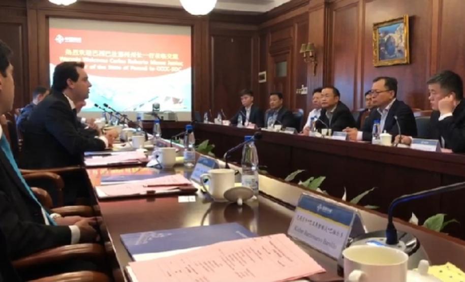 Missao Brasil China 2 Comitiva paranaense teve reunião com executivos da China Communication Construction Company (CCCC), uma das maiores empresas chinesas que, no setor de infraestrutura e logística, opera rodovias, ferrovias, metrôs, portos e aeroportos.