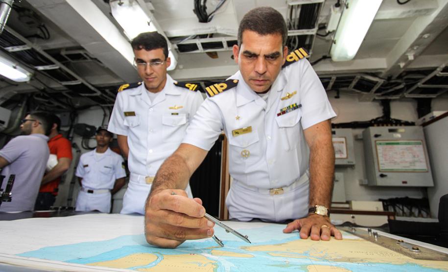 Com o dados atualizados, a navegação ficará mais segura na região. Com mais segurança, também existem os ganhos operacionais nos Portos do Paraná. Em Paranaguá, o navio Sirius (H-21) ficará aberto à visitação pública no final de semana, dias 4 e 5/05, das 13h30 às 17h.