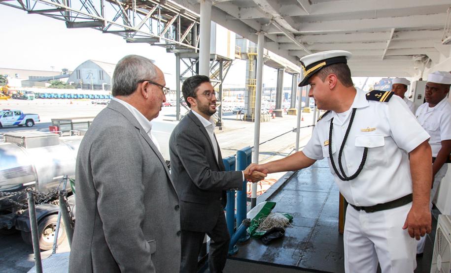 Com o dados atualizados, a navegação ficará mais segura na região. Com mais segurança, também existem os ganhos operacionais nos Portos do Paraná. Em Paranaguá, o navio Sirius (H-21) ficará aberto à visitação pública no final de semana, dias 4 e 5/05, das 13h30 às 17h.