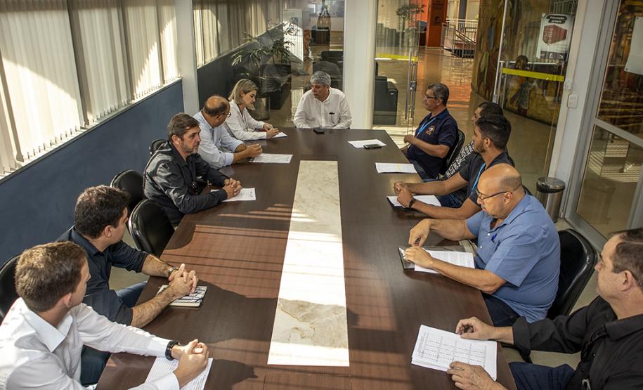 Reunião auxiliares de limpeza.