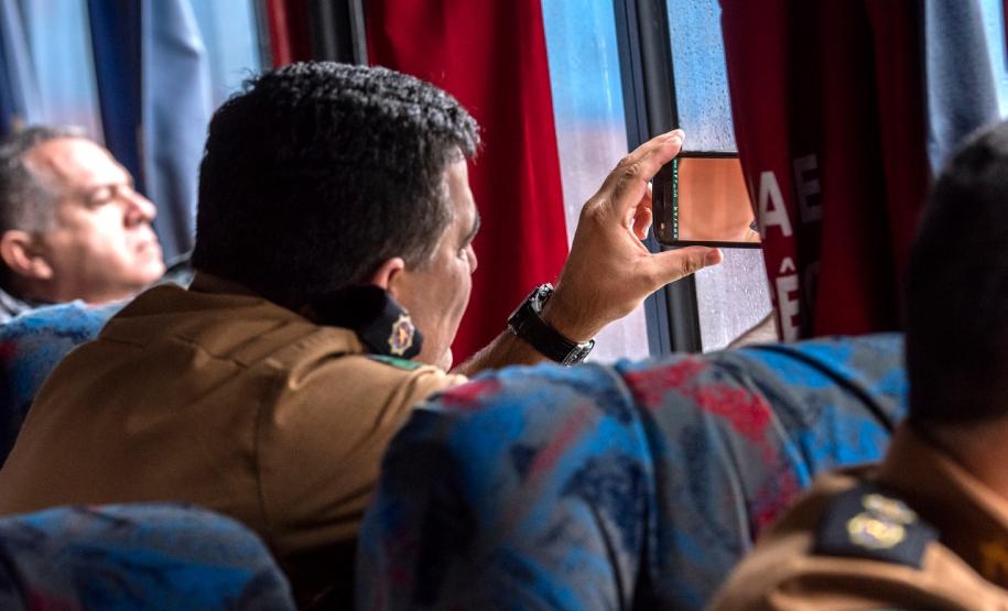 Além de visitar o cais e acompanhar o trabalho da Guarda Portuária e da Unidade Administrativa de Segurança Portuária (UASP), o grupo participou de palestras sobre a atuação da Polícia Federal, da Receita Federal e das organizações que atuam de forma conjunta em Paranaguá.