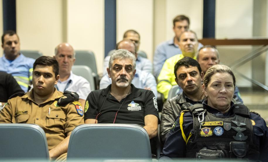 Queda nas vazadas, em que criminosos despejam os produtos dos caminhões com destino ao Porto de Paranaguá, é resultado do trabalho conjunto de todas as forças de segurança que atuam na cidade.