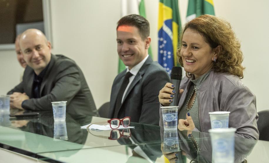 Magistrados e servidores do Fórum Cível de Paranaguá visitam Portos do Paraná Grupo conheceu o cais público, participou de uma palestra e acompanhou a operação de cargas no porto de Paranaguá.