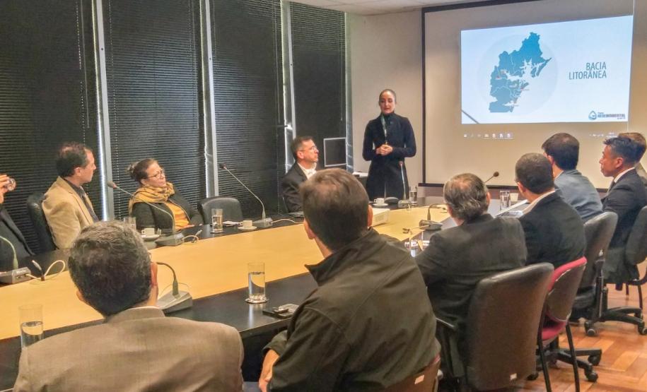 Nesta terça-feira (11), na sede do MPPR em Curitiba, o diretor-presidente Luiz Fernando Garcia participou do 3º Workshop Brasil ID Smart Port, organizado pela promotora Priscila Cavalcante, do Grupo de Atuação Especial do Meio Ambiente (GAEMA), em parceria com Programa de Cidades do Pacto Global da ONU.