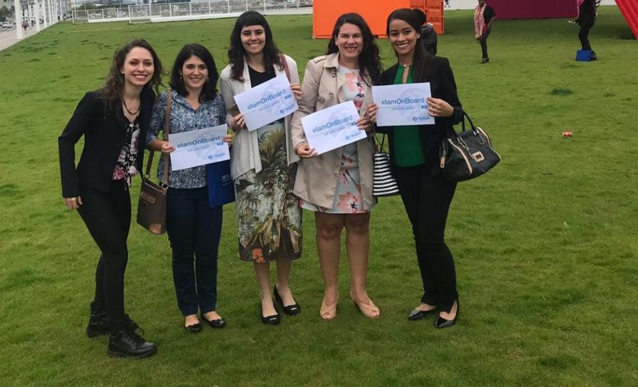 Funcionária dos Portos faz curso de gestão portuária na França A colaboradora dos Portos do Paraná é a única representante dos terminais portuários brasileiros a participar do curso. Além dela, integram a turma de 25 mulheres, pelo Brasil, uma funcionária da Secretaria de Portos e três da Agência Nacional de Transportes Aquaviárias (Antaq).