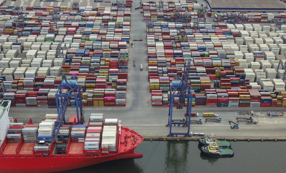 Os aumentos foram mais significativos nos volumes de contêineres, que cresceram 29%. Foram 76.245 unidades movimentadas no último mês e 58.967 em junho do ano passado.