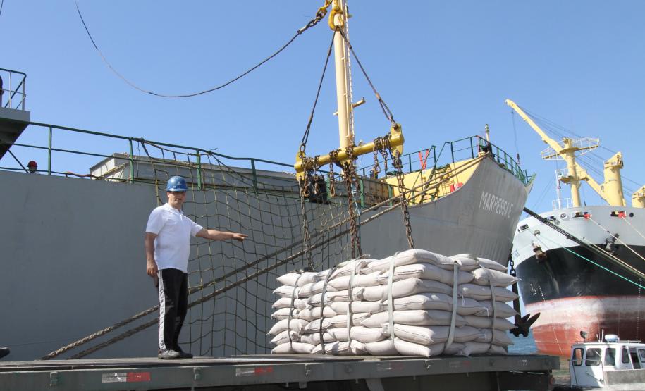 As exportações de açúcar também registraram alta no período. Foram 3,2 milhões de toneladas exportadas, volume 19,5% superior ao registrado em 2010.