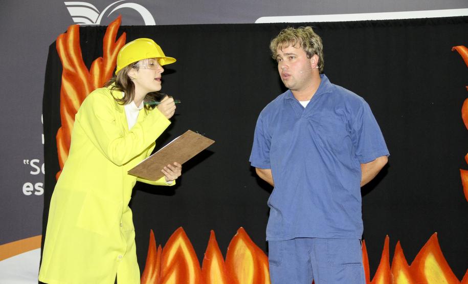 Acidentes envolvendo Trabalhadores Portuários Avulsos cai 30% em Paranaguá O evento, promovido pela Administração dos Portos de Paranaguá e Antonina (Appa) em conjunto com o Órgão Gestor de Mão de Obra (OGMO-PR) e empresas parceiras, visa promover a saúde e segurança do trabalhador nas atividades que exerce.