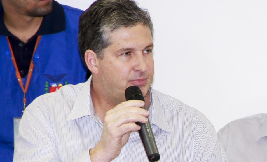 Bancada parlamentar do PR reforça apoio aos projetos do Porto de Paranaguá Esta foi ainda a primeira reunião do Conselho que o novo superintendente dos portos, Luiz Henrique Tessutti Dividino participou. Ele pediu apoio dos conselheiros para a resolução dos principais entraves existentes no porto e disse que é preciso planejar o futuro.