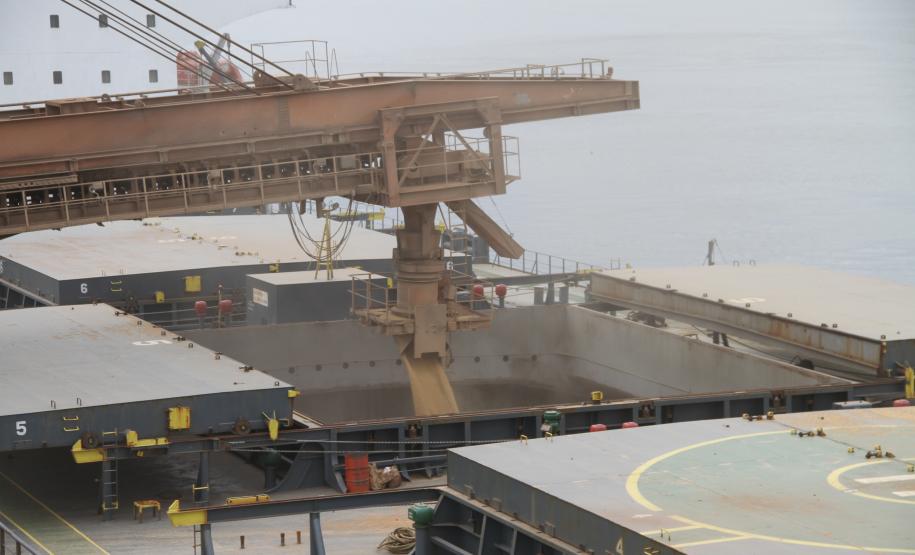 A Appa trabalha ainda no projeto de modernização e repotenciamento do Corredor de Exportação do Porto de Paranaguá, com o objetivo de elevar os níveis de produtividade, redução de perdas e principalmente atendimento das exigências ambientais e de controle de zoonoses.