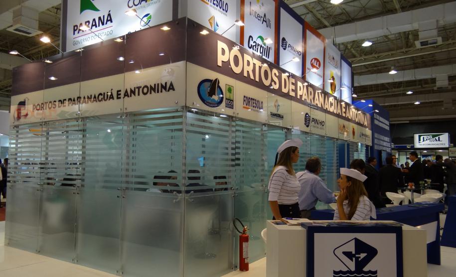 Portos de Paranaguá e Antonina participam da Intermodal South America A participação dos portos paranaenses na feira é muito importante devido à presença de grandes empresas multinacionais, produtores de grãos, de minérios, operadores portuários, de aeroportos, ferrovias, empresas de logística e tecnologia, que concentram grande parte do Produto Interno Bruto mundial.