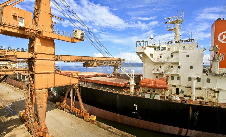 No total geral, a Appa fechou o trimestre com 8,9 milhões de toneladas movimentadas, apresentando alta de 9% em relação a 2011.