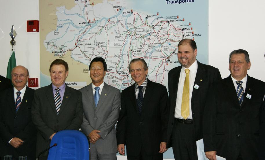 Membros da bancada paranaense também participaram da reunião com o diretor da ANTAQ.