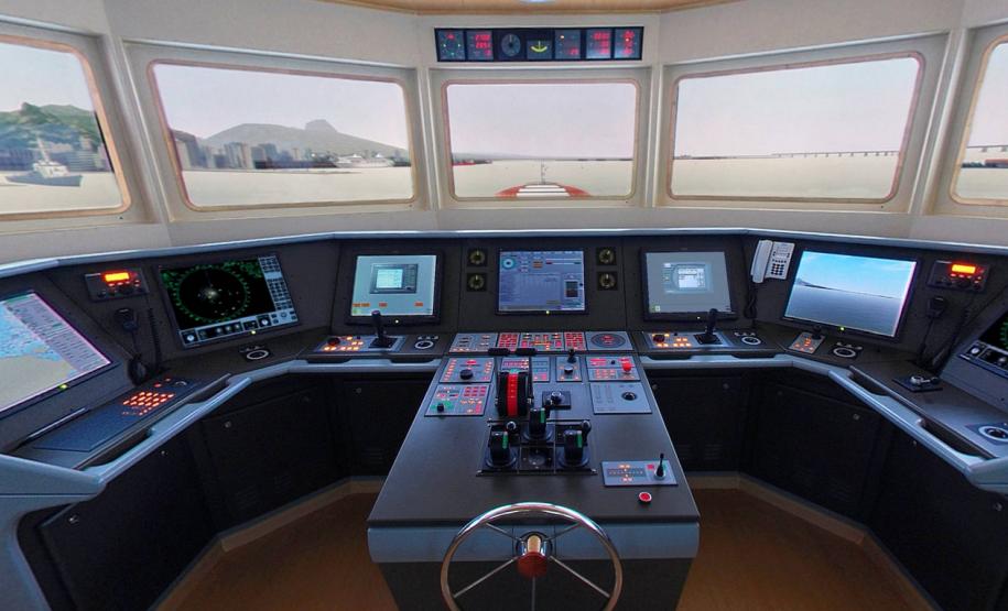 Richa Filho visita centro de simulação aquaviária da Marinha O secretário de Infraestrutura e Logística do Estado do Paraná, José Richa Filho, visitou o Centro de Simulação Aquaviária (CSA), na sede do Sindicato Nacional dos Oficiais da Marinha Mercante (Sindmar), no Rio de Janeiro. O secretário conheceu a tecnologia de ponta utilizada pelo Centro e que pode ser aplicada na modernização dos Portos do Paraná.