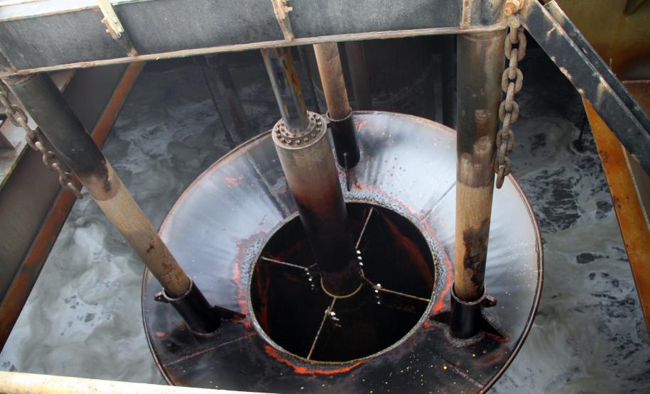 Appa divulga primeiro balanço da dragagem do Canal da Galheta A dragagem foi iniciada no dia 18 de julho. Os volumes retirados são aproximados porque o contrato prevê a realização das medições por metas a serem atingidas, em função da profundidade. Com a dragagem, a profundidade do Canal da Galheta será restabelecida em 15 metros. Hoje, há pontos com 13,10 metros de profundidade. O principal benefício obtido com os trabalhos é o aumento da segurança da navegação.