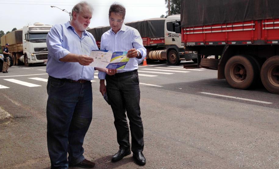 Operação Safra 2013 chega ao Interior do Estado Regras – O sistema Carga Online continua sendo usado, com ajustes que vieram aperfeiçoar o sistema de triagem e endereçamento das cargas para os terminais privados