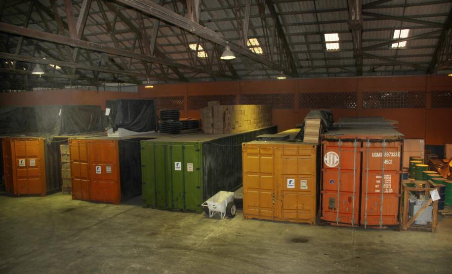 Há anos, os capacitores estavam no almoxarifado do Porto de Paranaguá, colocando em risco a saúde humana e o Meio Ambiente. Ação da atual administração dá seguimento ao plano de colocar em ordem o que durante muito tempo permaneceu irregular