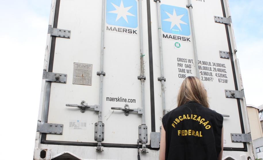 O Porto de Paranaguá, que já funciona 24 horas por dia há mais de cinco décadas, passará a contar com serviços federais anuentes também funcionando ininterruptamente em adequação ao programa da Secretaria de Portos.