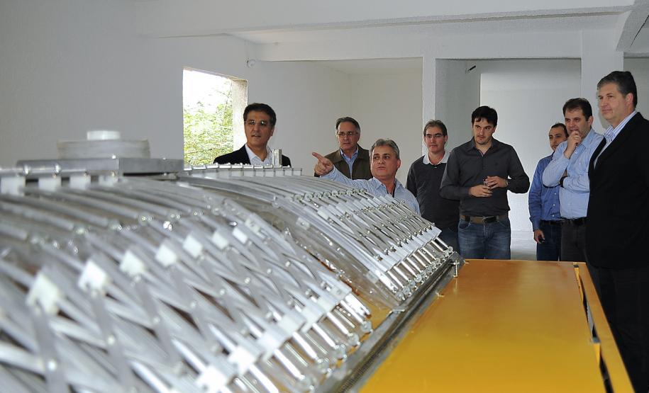 Parceria entre a Appa e operadores portuários resultou na criação de um protótipo que permite embarque de granéis mesmo com chuva