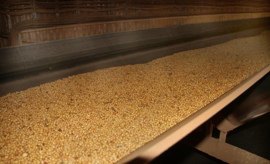 Portos paranaenses terão sistema de monitoramento eletrônico dos embarques de grãos no Corredor de Exportação Sistema pela internet permite acompanhar a medição dos produtos que estão sendo embarcados nos navios e a recepção de carga nos terminais.