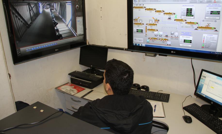 A primeira carga está sendo recebida pela empresa Harbor, um dos operadores do segmento