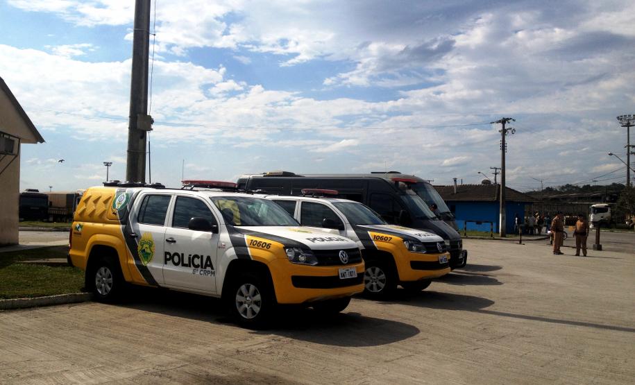 Nesta terça-feira (06), a Polícia Militar do Paraná está realizando uma operação, em parceria com a Guarda Portuária e a Receita Federal, no Pátio de Triagem do Porto de Paranaguá e no entorno