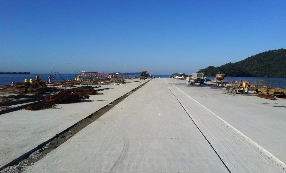 Investimentos privados na ordem de R$ 365 milhões foram realizados para a construção do novo berço e compra de equipamentos. Obra aumentará a capacidade do terminal e permitirá a atracação de navios de maior porte