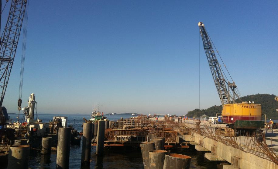 Investimentos privados na ordem de R$ 365 milhões foram realizados para a construção do novo berço e compra de equipamentos. Obra aumentará a capacidade do terminal e permitirá a atracação de navios de maior porte