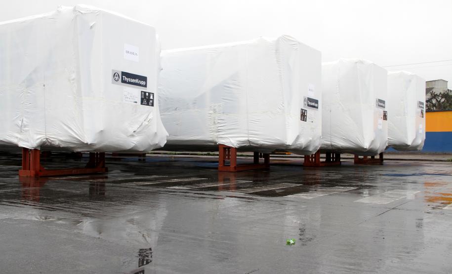 Dois navios estão previstos para esta semana. Serão desembarcadas peças de grande porte que integram projetos de empresas de diversos segmentos.