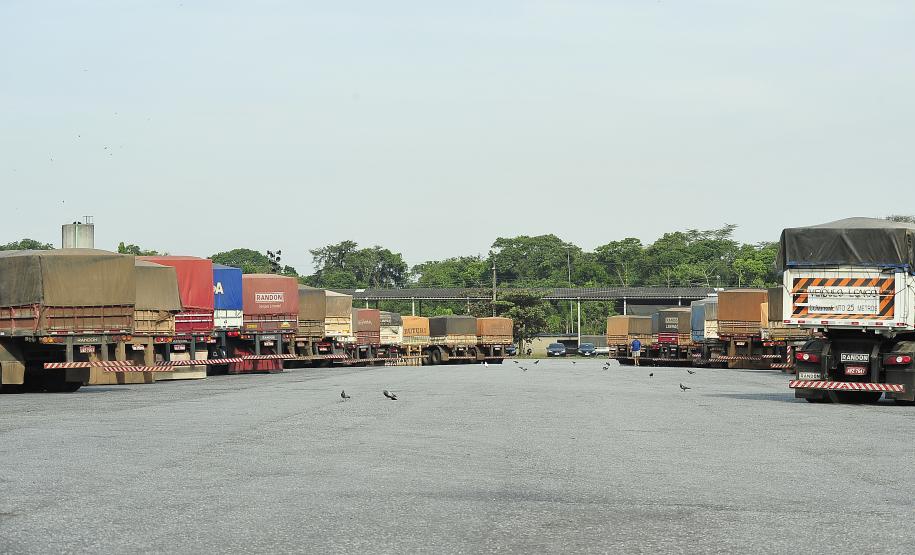 Entre os destaques está a soja, com sete milhões de toneladas exportadas. Na importação, os fertilizantes registraram alta de 11%, totalizando 7,1 milhões de toneladas.